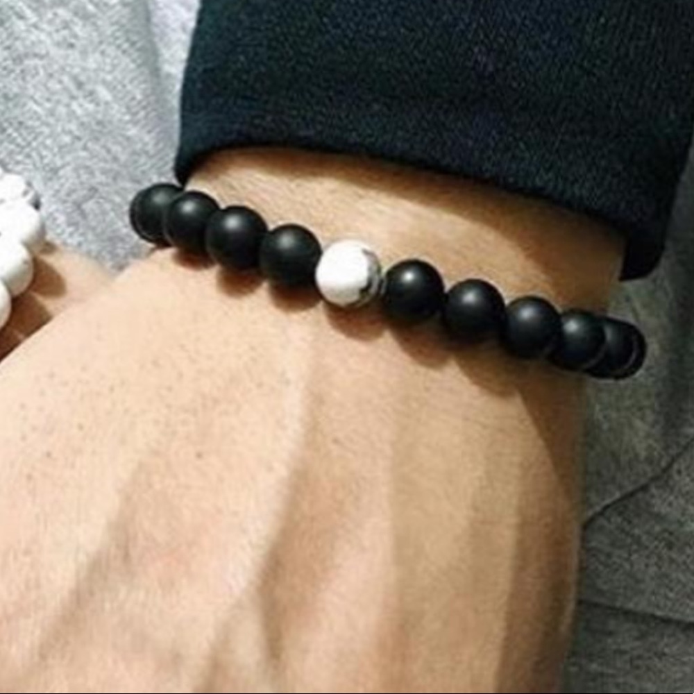 Alpha Accessory Black ‘Distance Bracelet’ - Picture 3 of 4